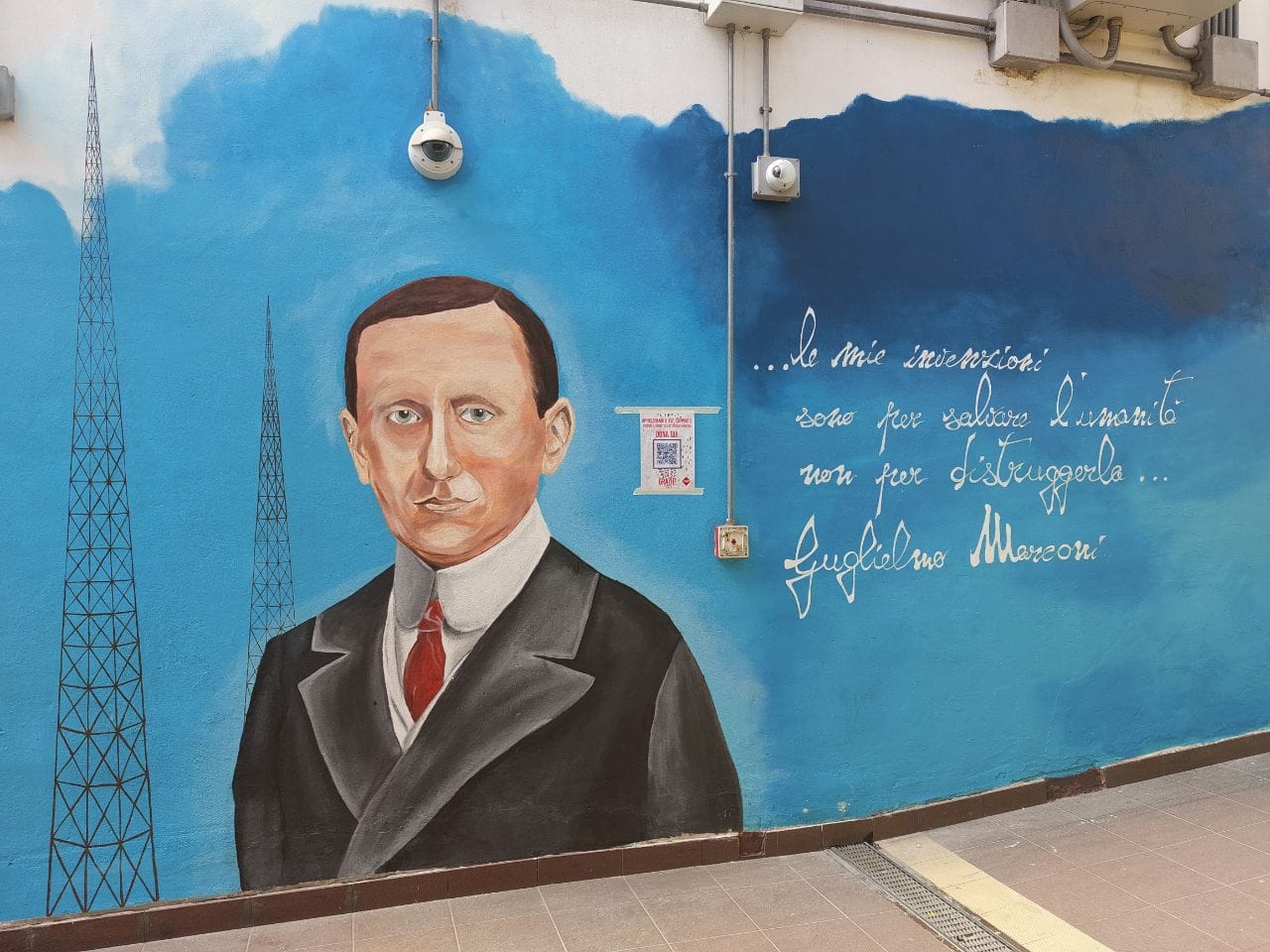 A Bari La Street Art Omaggia Hack E Marconi Nuovi Murales Nel Sottopasso